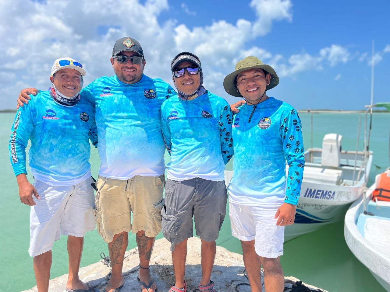 Jorge y su equipo — guías locales de Río Lagartos
